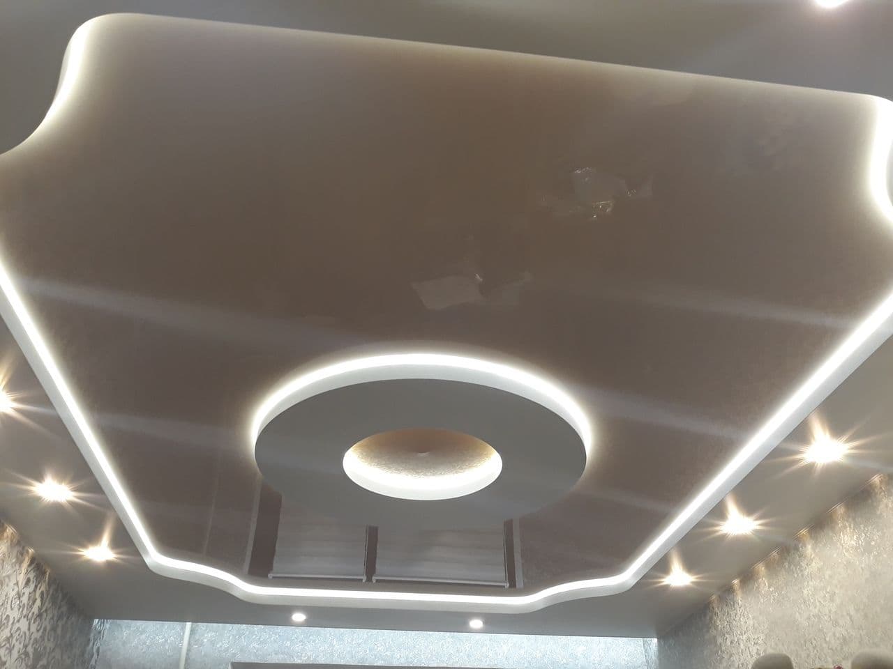 С подсветкой